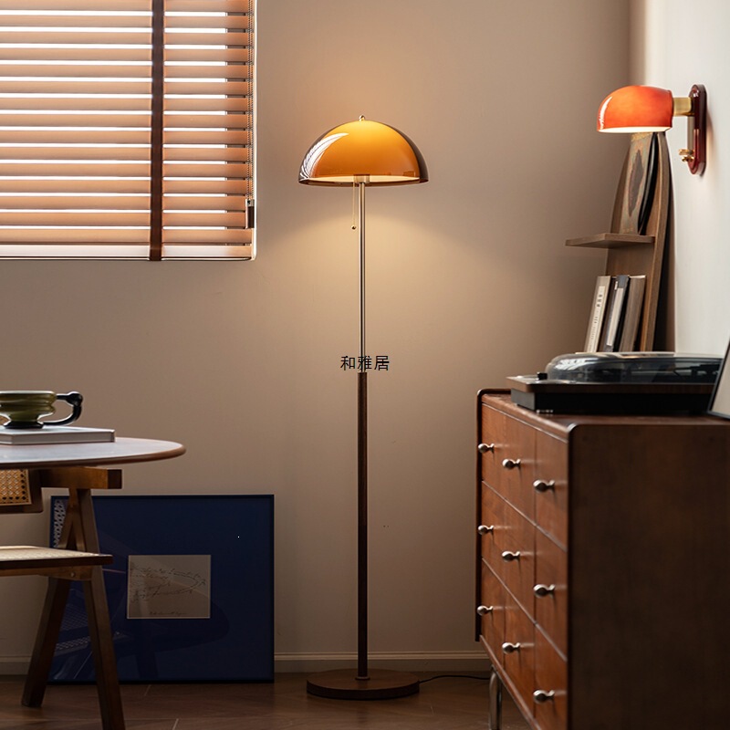 American-Style Vintage Living Room Floor Lamp, Sunset Ambiance Lamp, Bedroom Bedside Designer Retro Sofa Side Standing Lamp American-Style Vintage Living Room Floor Lamp, Sunset Ambiance Lamp, Bedroom Bedside Designer Retro Sofa Side Standing Lamp