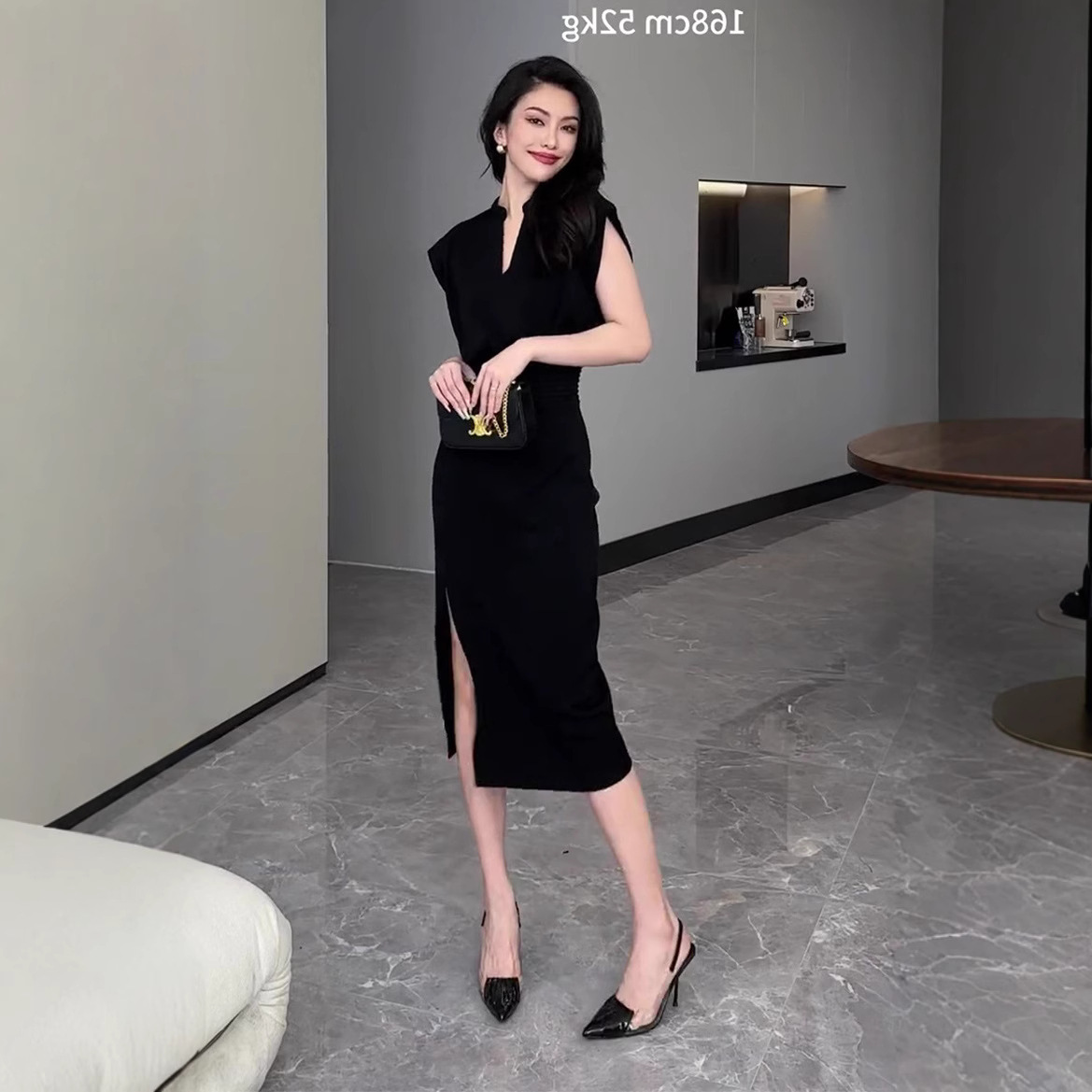 Váy liền màu đen mẫu mới mùa hè FL231416 dáng suông midi phong cách trưởng thành — Màu đen