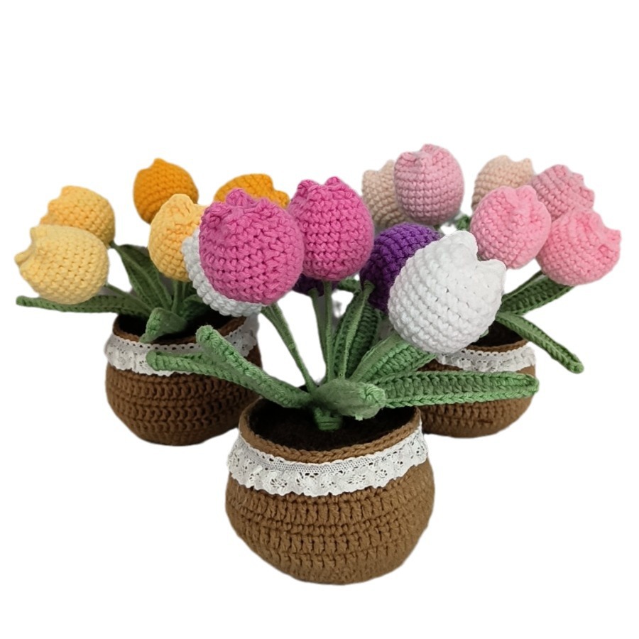 Productos terminados al por mayor transfronterizos gancho de lana artesanal tulipas en maceta regalos de mano del día de la madre lana de punto flores de imitación image 1