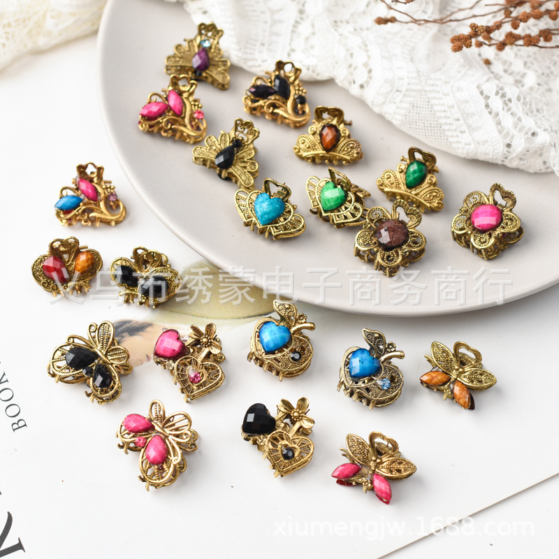 Retro hairgrip with zircon