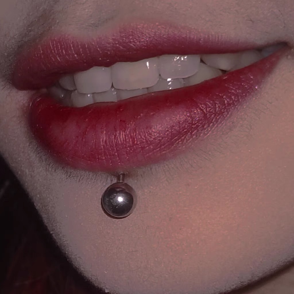 Pointed labret stud close-up product detail
