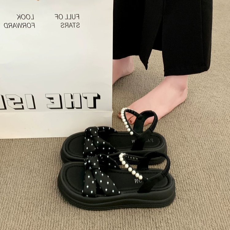 Punto de ondas de alto nivel de sensación de sandálias de suela gruesa para mujeres 2026 nuevo verano suave estilo francés de hadas zapatos de perlas romanas