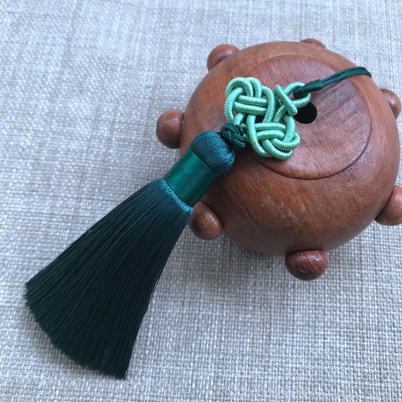 컬러 매칭 짙은 녹색