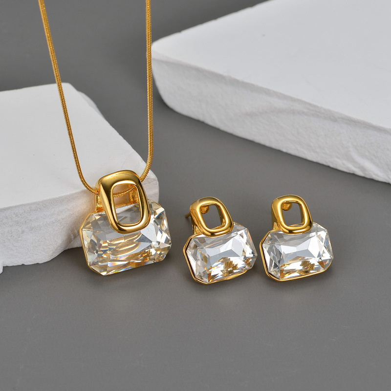 Square Pattern All Seasons Season Women's Gender PVD Coated Real Gold Plated Square 304 Stainless Steel Vacation Simple Style Waterproof Non Tarnish Earrings Necklace