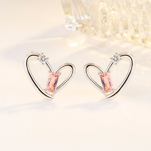 Korean version of exaggerated heart-shaped zircon earrings for women, light luxury and high-end love pink diamond blue diamond earrings earrings jewelry