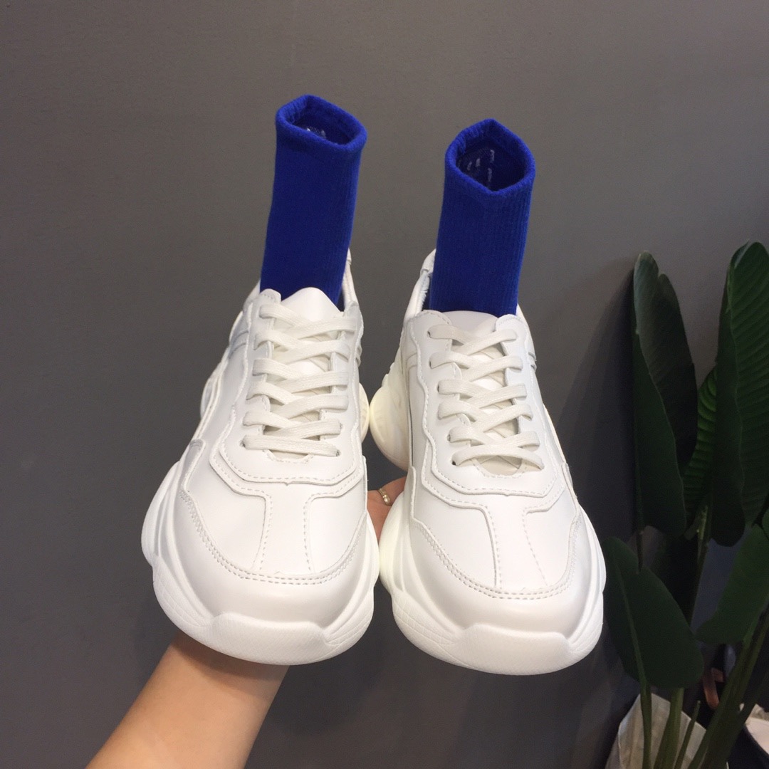 Summer white sneakers with hidden heel