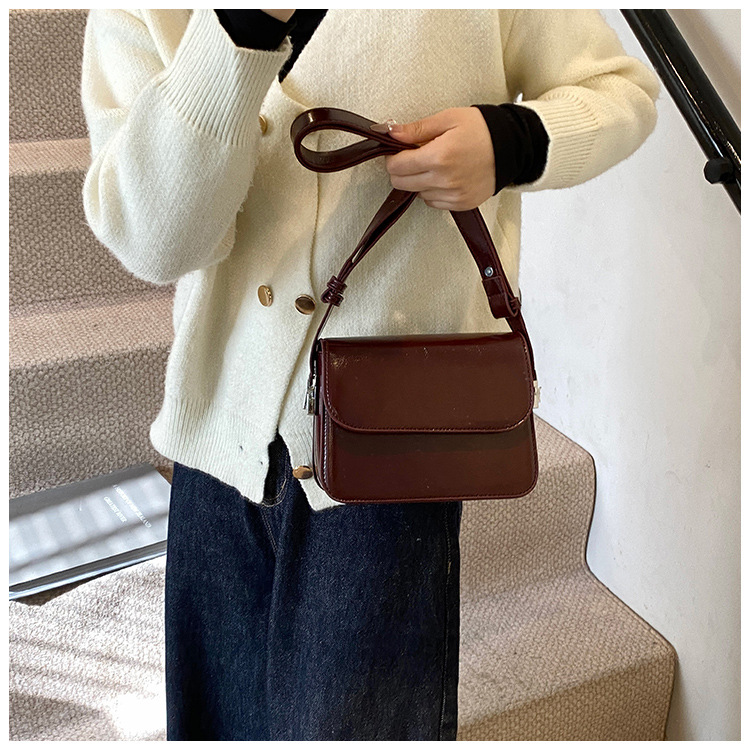 This year's popular small women's bags are the new 2024 trendy, versatile, simple and niche single-shoulder, underarm and crossbody bags undefined