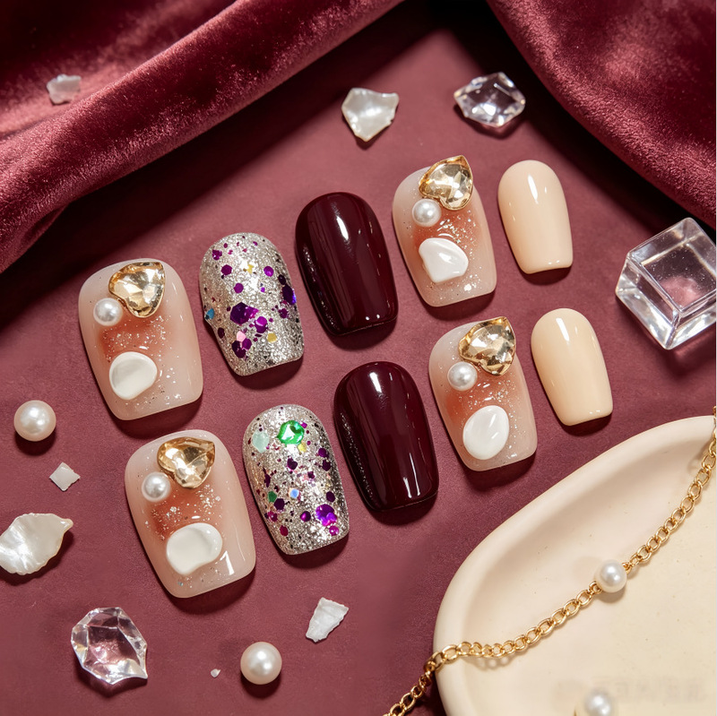 Champagne gold, rhinestone, shell nail art, sequins, cherry red, pure desire style, autumn and winter wearable nails, versatile short style, wholesale Champagne gold, rhinestone, shell nail art, sequins, cherry red, pure desire style, autumn and winter wearable nails, versatile short style, wholesale