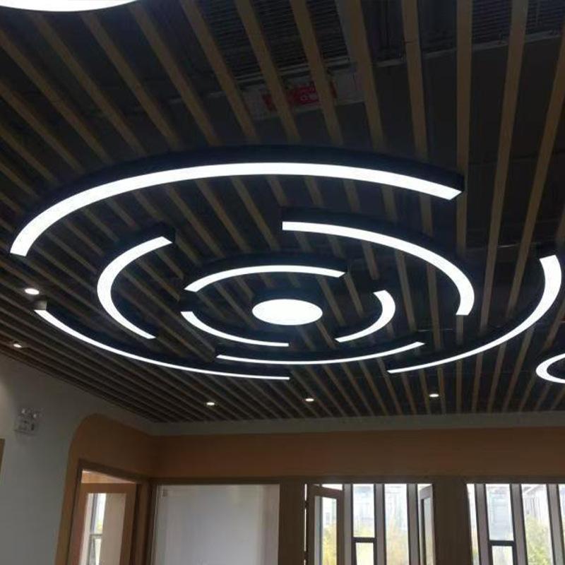 LED arco circular circular semicircular lámpara candelabro gimnasio café en línea supermercado hotel industrial estilo de viento lámpara personalizada