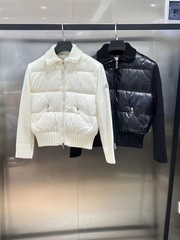 2023秋冬M蒙家立领羊毛针织拼薄羽绒收腰外套女短款后背字母刺绣
