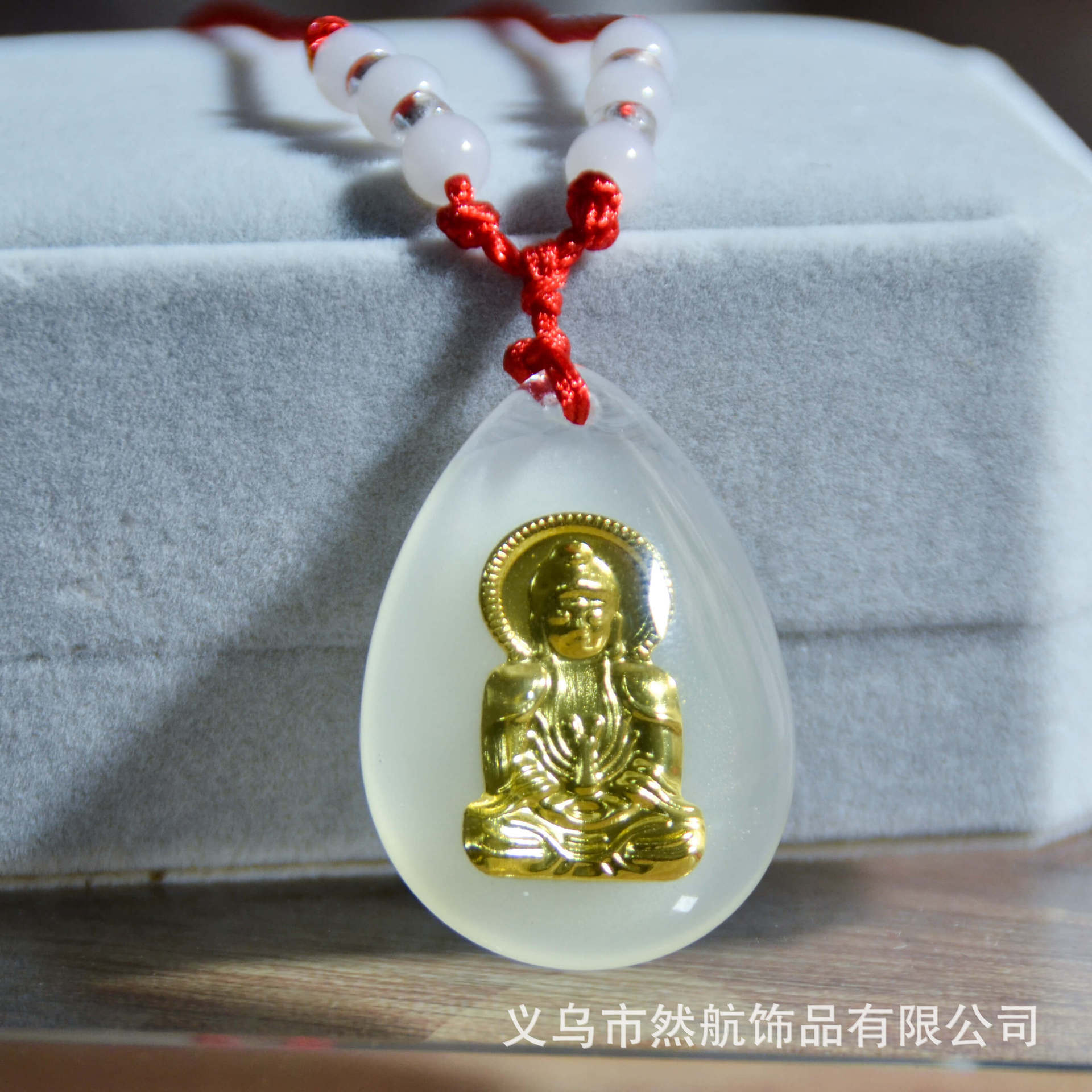 Nocturno zodiacal año del conejo collar colgante de cristal para hombres y mujeres bebés niños estudiantes regalo de cumpleaños collar para niños