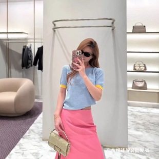 �������͸߶�F��26�����¿�r���pF�Ứײɫ�A�Iᘿ�������Ů����