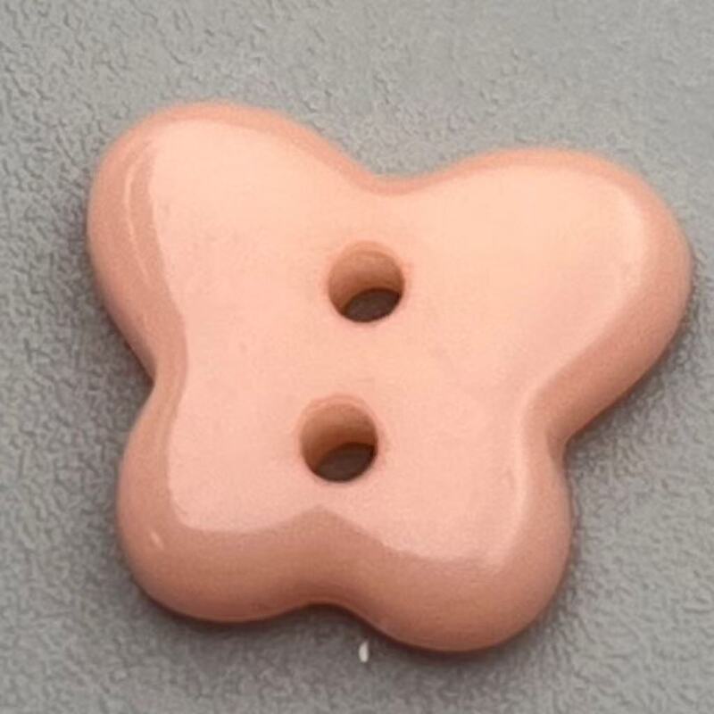 彩色纽扣仿陶瓷两眼蝴蝶扣童装女装针织衫上衣百搭服装辅料装饰扣|undefined