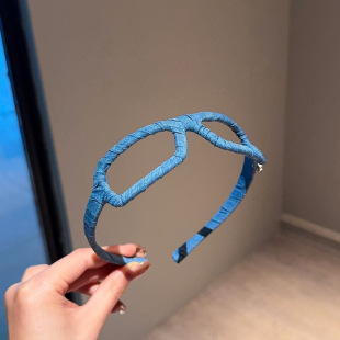 �����u�n���OӋ���ˇ�{���R��l���ճ�ͨ�ڏ͹���ŮС���^��Ů