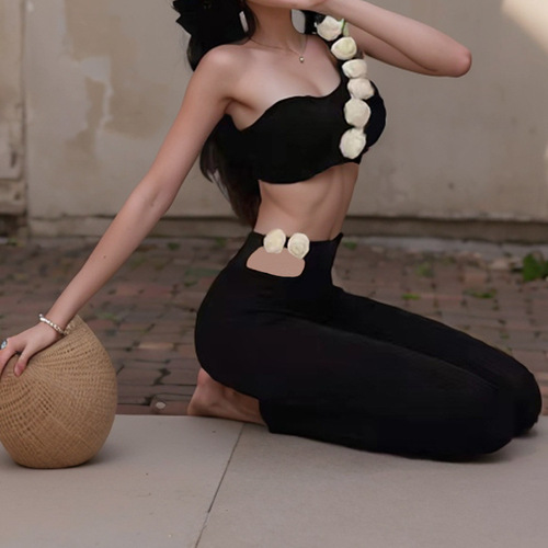 Single-shoulder strap yoga vest, niche breast covering workout bra, versatile short-sleeved top, irregular off-shoulder yoga attire