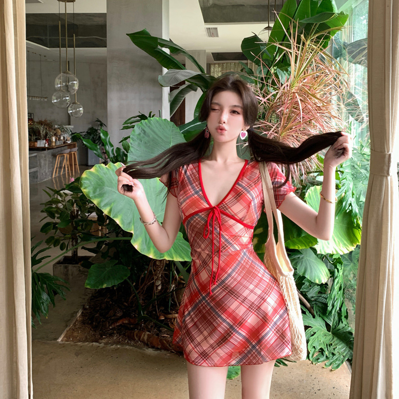 New Retro Plaid Split Skirt Swimsuit for Women, Conservative Student, Covering Flesh and Slimming Look, Hot Spring Vacation Ins Summer