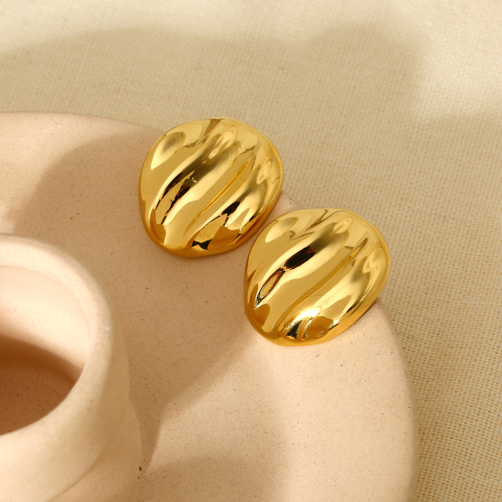 1 Pair Simple Style Classic Style Solid Color Plating 304 Stainless Steel Gold Plated Ear Studs display picture 2