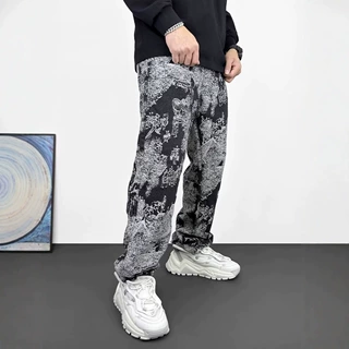 2026秋季新款高端提花满印牛仔裤男潮牌设计感小众高街痞帅直筒裤