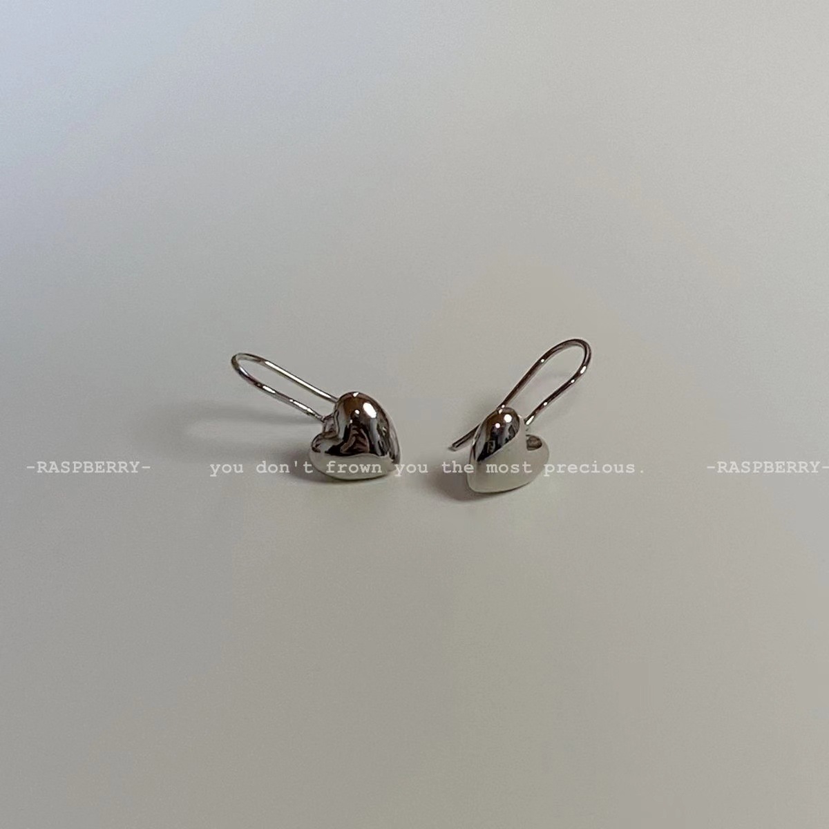 Three-Dimensional Heart Earrings 925 Sterling Silver Ear Hooks Smooth Peach Heart Pendant Ins Korean Niche Earrings for Women Ins Style