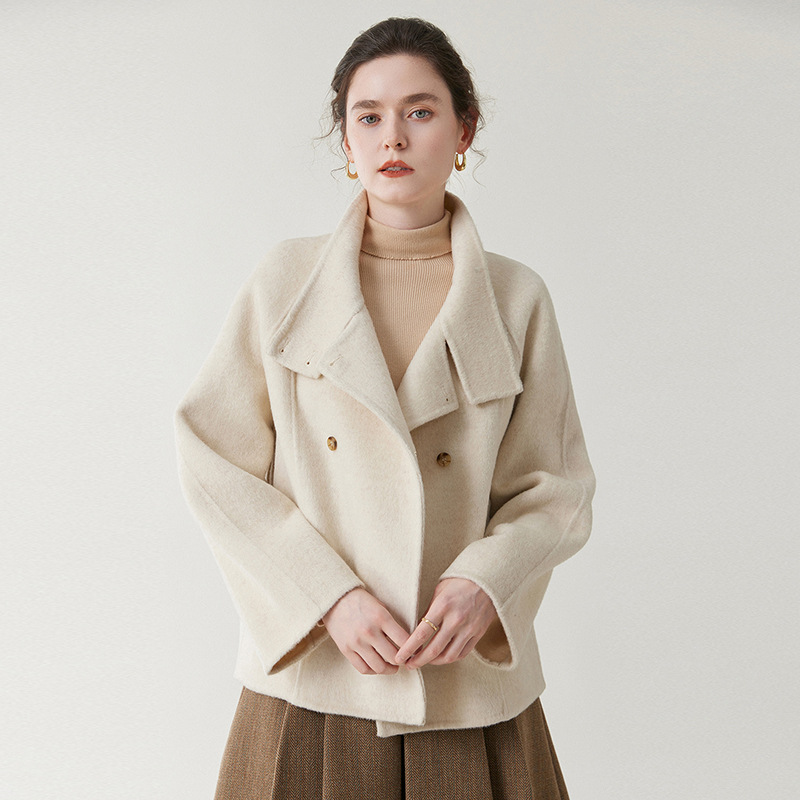 2025 Winter Italian, French and Korean Style Stand-Up Collar Short Woolen Outwear for Women Small Loose Double-Sided Wool Outwear Short