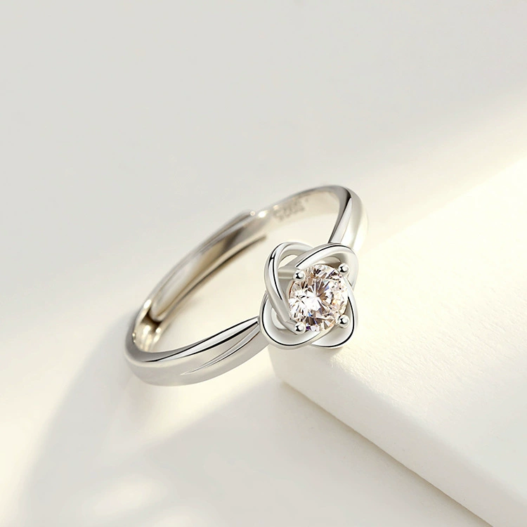 Brand adjustable ring, silver 925 sample, four-leaf clover, on index finger, light luxury style