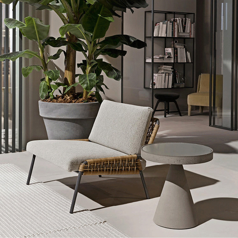 Silla al aire libre de alta gama al aire libre cafetería ratán Silla de comedor Silla de ratán balcón patio muebles moderna silla de ocio creativo