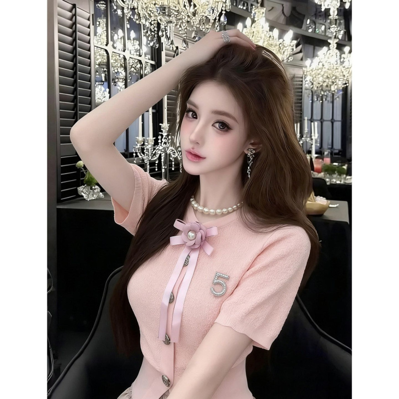 Sweet and Ladylike Style Bow-Knot Knit Sweater, New Summer Fashion, Slimming, Youthful, Versatile Cardigan Top Sweet and Ladylike Style Bow-Knot Knit Sweater, New Summer Fashion, Slimming, Youthful, Versatile Cardigan Top