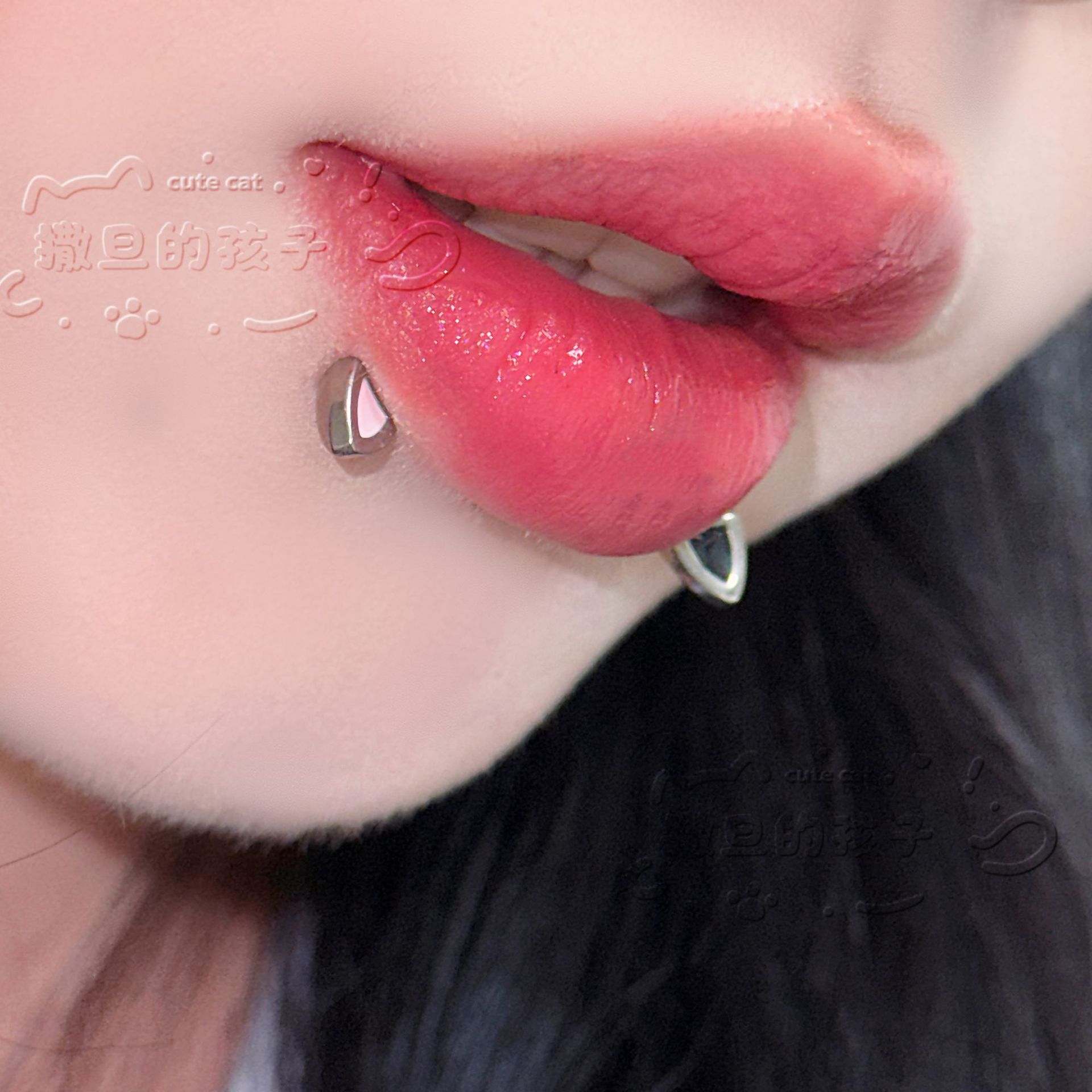 Silver pointed spike labret stud material detail