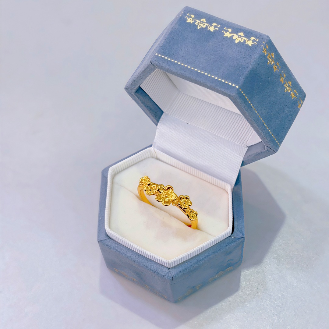Peach Blossom Living Ring