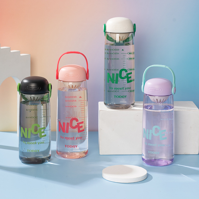 Yitong - 5507 nueva taza de plástico de 600ml taza de plástico de pareja de estudiantes de mano taza de plástico fresca con taza de escala