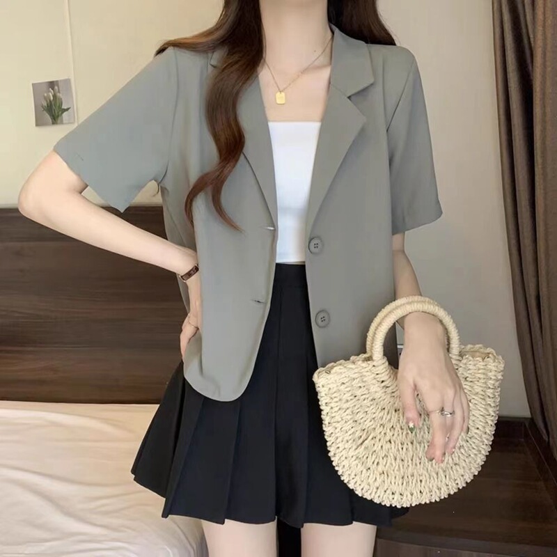 Solid color summer short-sleeve 2024 suit, short and thin style, loose fit for petite individuals, niche French-style blazer shirt Solid color summer short-sleeve 2024 suit, short and thin style, loose fit for petite individuals, niche French-style blazer shirt