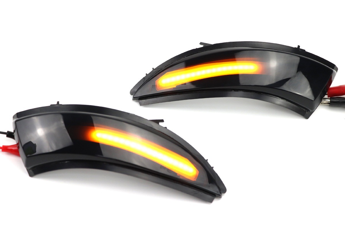 Suitable for 13-18 Renault Clio Iv Modified Led Reversing Mirror Rearview Mirror Running Light Turn Signal