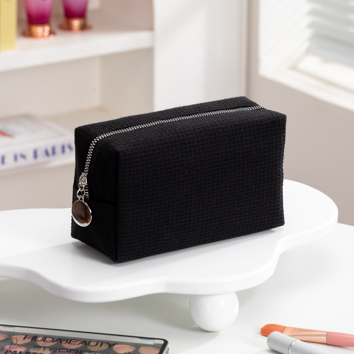 Fabricantes transfronterizos nuevos waffle bolsas de maquillaje de gran capacidad bolsas portátiles cuadradas de color sólido bolsas de lavado de viaje de damas image 6