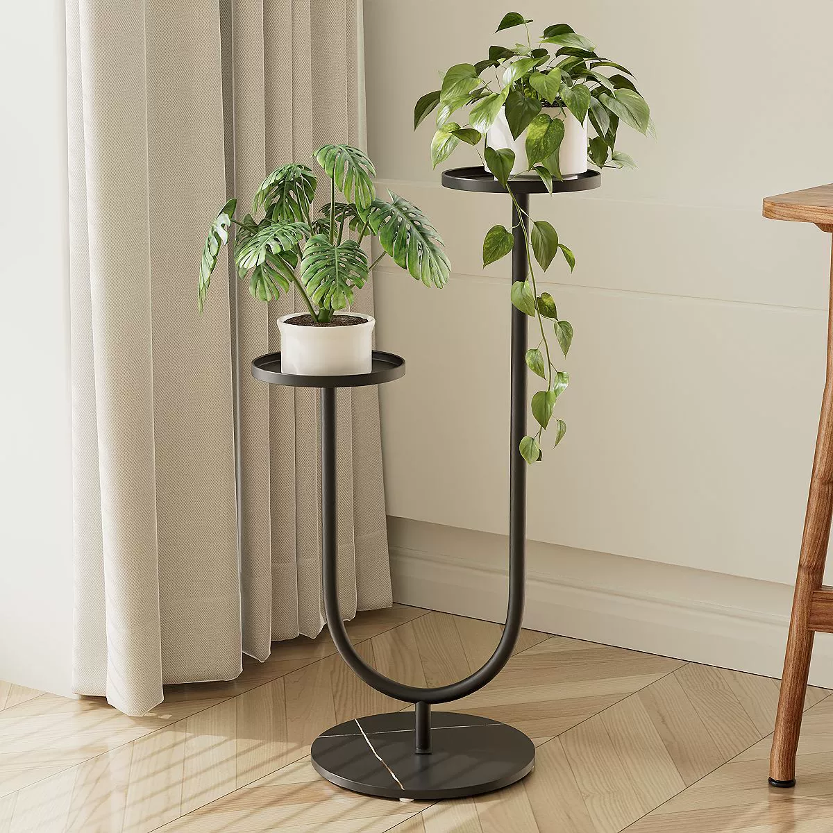 Современная цветочная полка минималистичная крытая гостиная с железным балконом