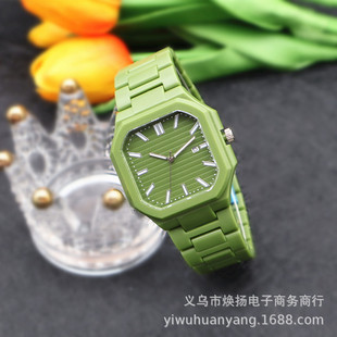 �羳���z������ʿ�ֱ������¿��������e��Ůͨ�ÌW���ֱ�S��