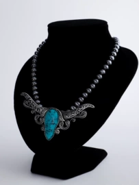 项链;耳坠;耳环