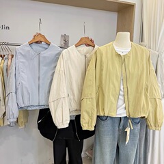 韓国版のきわめてシンプルな純色の小さい野球服のコートの女性2025春の新型の百円襟の薄いタイプのカジュアルな上着