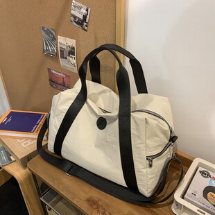 Travel Bag Women's Short Distance Large Capacity Luggage Bag Fitness Bag Men's and Women's Fashion Handbag Casual Commuter Crossbody Bag