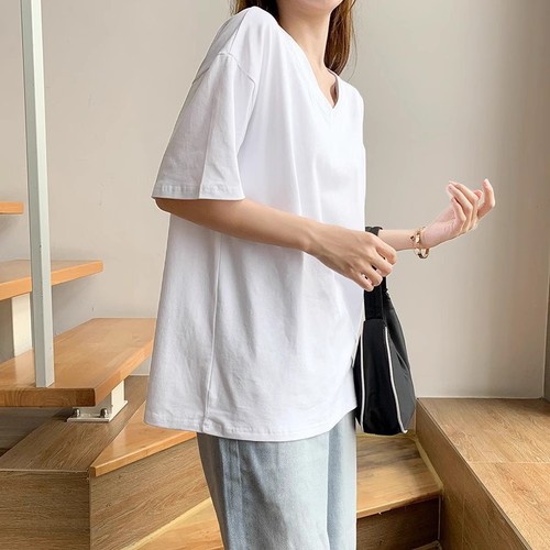 White short-sleeved t-shirt for women v-neck pure cotton loose half-sleeved solid color Hong Kong style chic top large size fat mm slimming summer