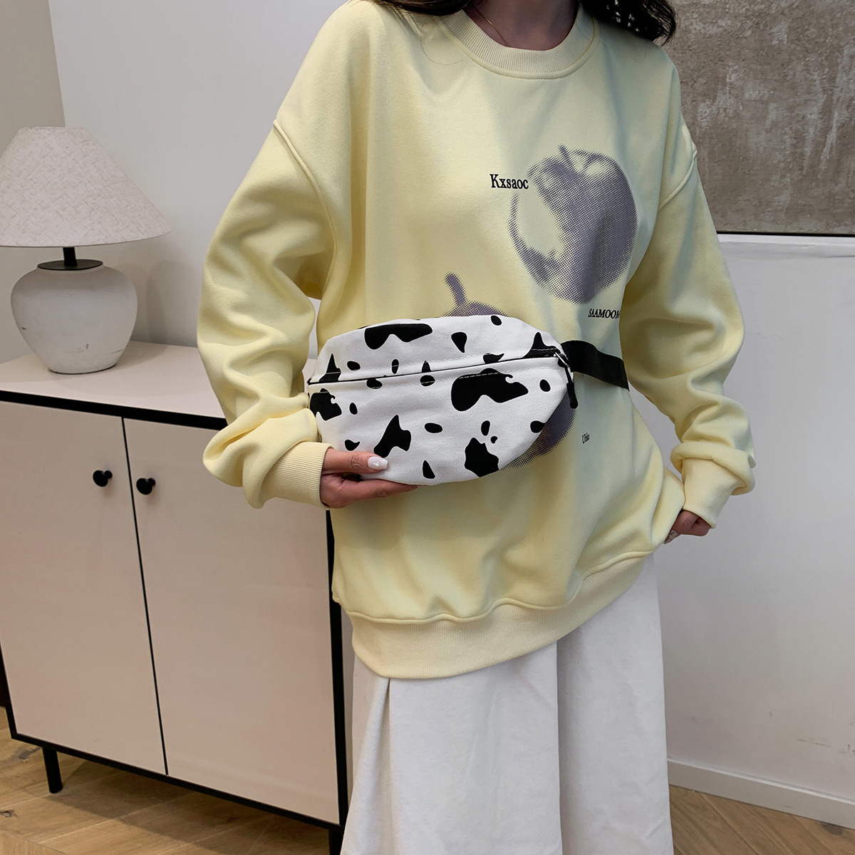 223g Weight Polyester Lining Material Zipper Closure Type Sling Strap Strap Type Fanny Pack Bags Type Casual, Daily, Shopping Occasion Nylon Material Cows, Solid Color Pattern All Seasons Season Women's Gender Basic Style Oval Shape Women's Basic Cows Solid Color Nylon Waist Bags 39