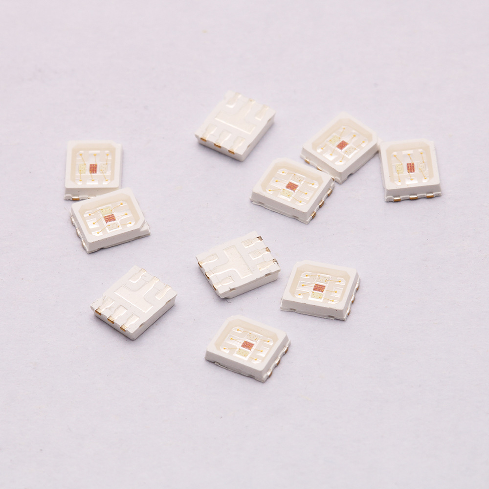 ʵ������2835��ѹRGB����ȫ����̨�Ƹ���2835����һ��Ƭʽled����