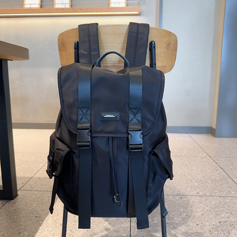 Men's and Women's Backpacks New Casual Nylon Cloth Waterproof Travel Mountaineering Bag Large Capacity Lightweight Versatile Casual Backpack