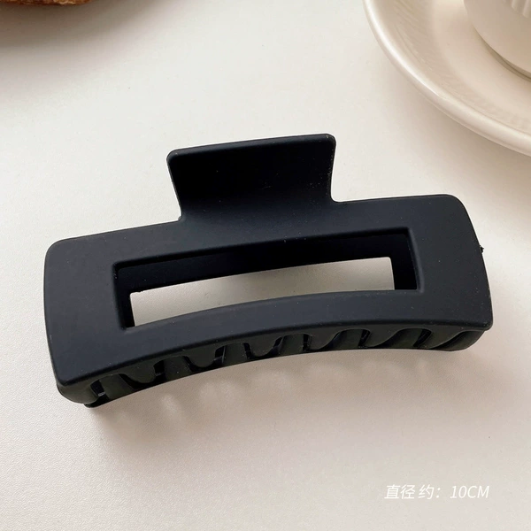 19#Black square clip