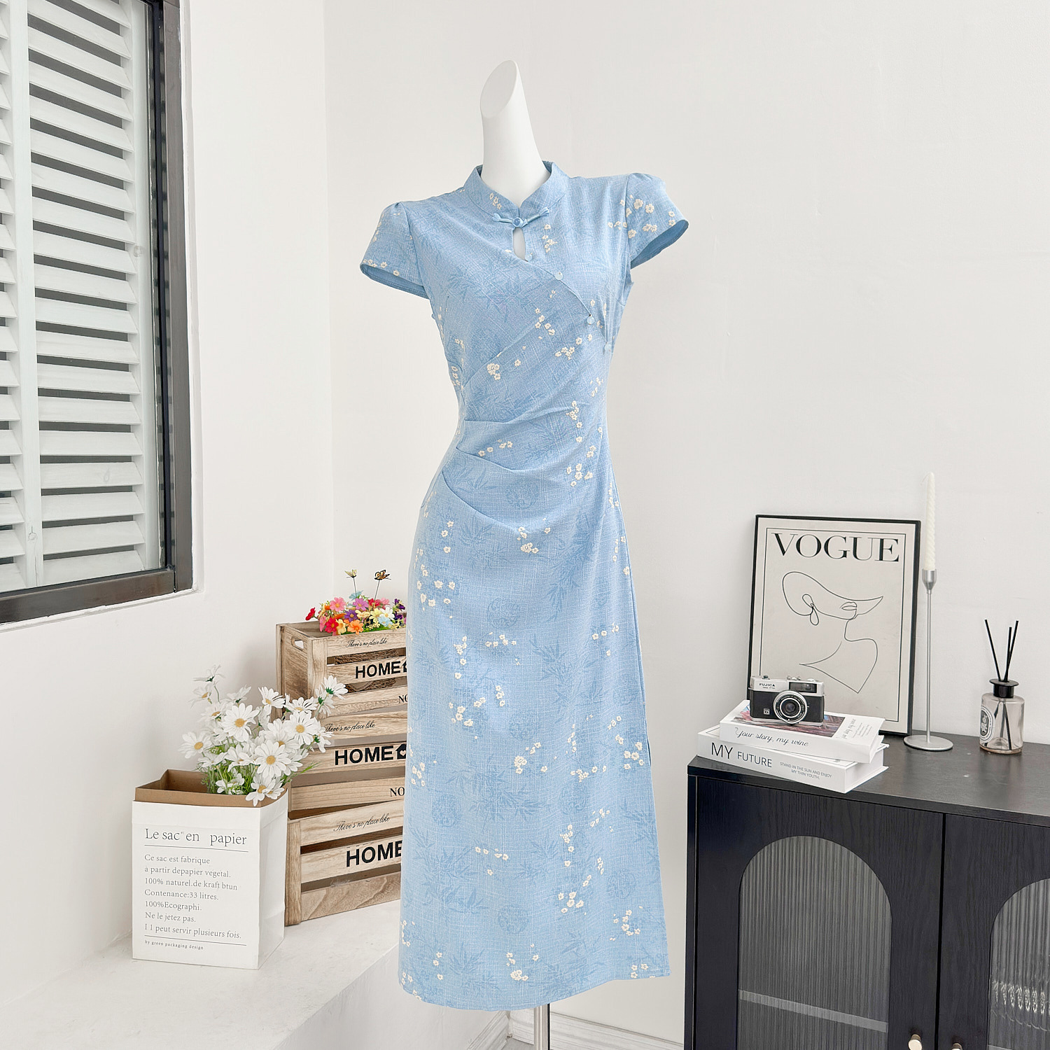 Like New, Modern Chinese-style Jacquard Improved For Women, Stunning Summer Cheongsam With A Collared Waist-cinching_ecoleips.com