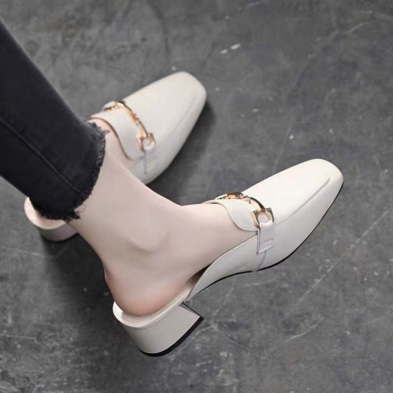 Moda de comercio exterior zapatillas de raíz cuadrada de moda universal de mujer ligera un pedazo de ropa de moda de fotos de película explosiva negro