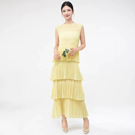 连衣裙;女式T恤;时尚休闲套装