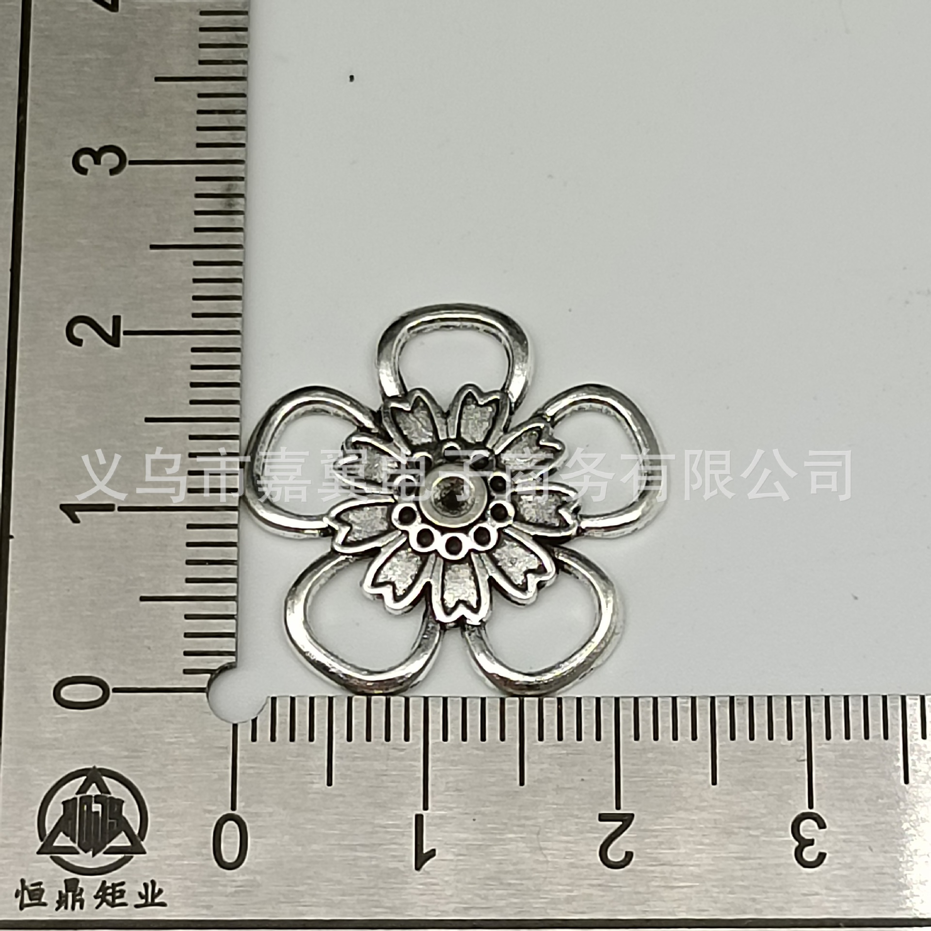 爆款热卖古风DIY发饰正方形双面镂空菊花  23*23mm合金饰品装饰