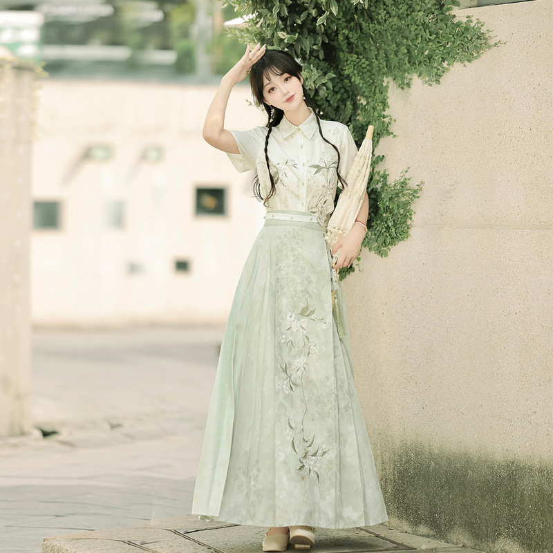 2026 Yimengge Original Design Xunxia Hanfu Women's Chinese Style Improved Han Elements Short Sleeve Half Skirt Set 9208 2026 Yimengge Original Design Xunxia Hanfu Women's Chinese Style Improved Han Elements Short Sleeve Half Skirt Set 9208
