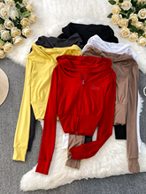 2025夏新款休闲运动拉链防晒连帽外套女时尚针织刺绣短款收腰上衣