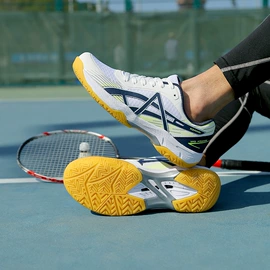 足球鞋;男式运动单鞋;羽毛球鞋